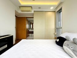 Prive (D19), Condominium #585625101